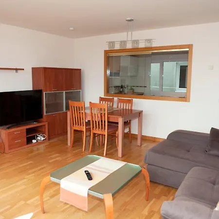 Muy Bonito Y Cómodo, Disfrútalo * Burgo